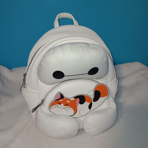 Loungefly Disney Parks Baymax and Mochi Mini White Backpack Big Hero 6 Pre-owned - Picture 1 of 10